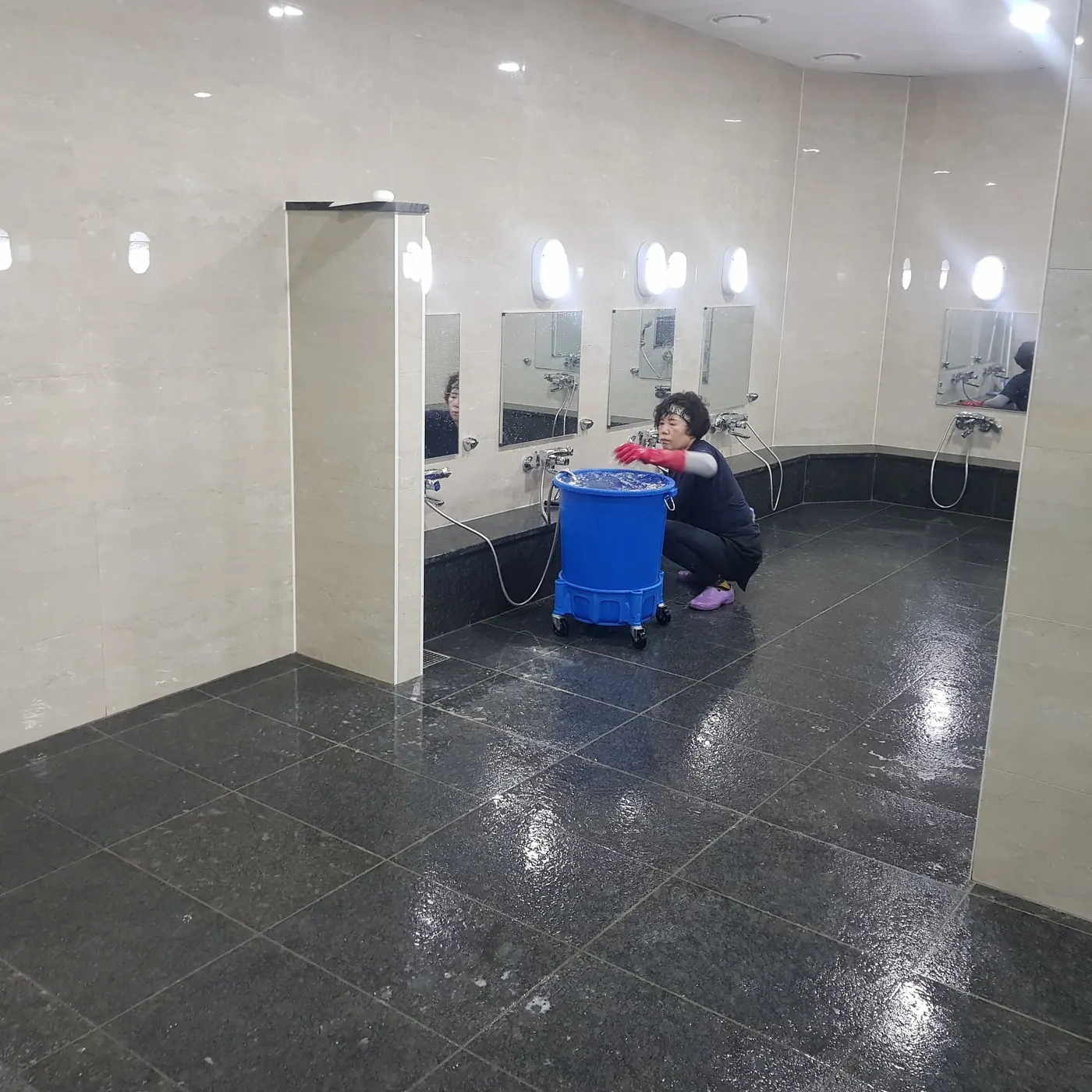 타일 줄눈 세정 — 한별동 목욕탕청소 현장