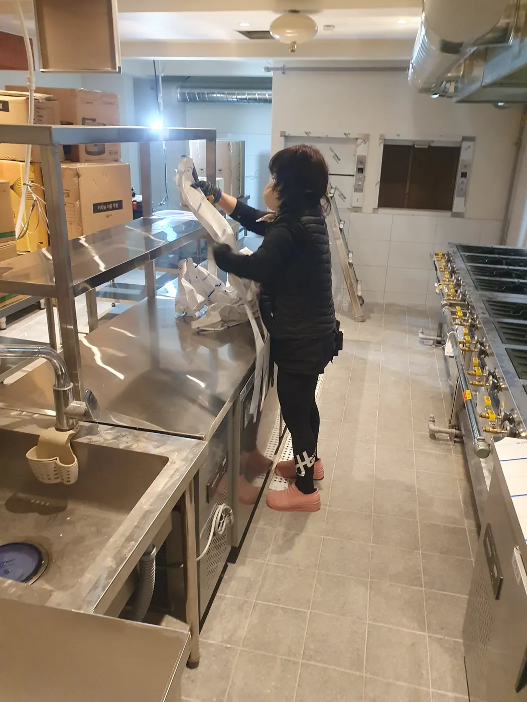 주방 집기 정리 — 다솜동 식당청소 현장