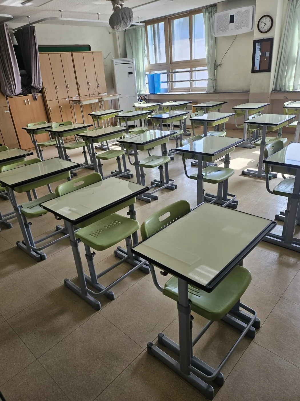 한별동 학교청소 시공 현장 — 교실 마감