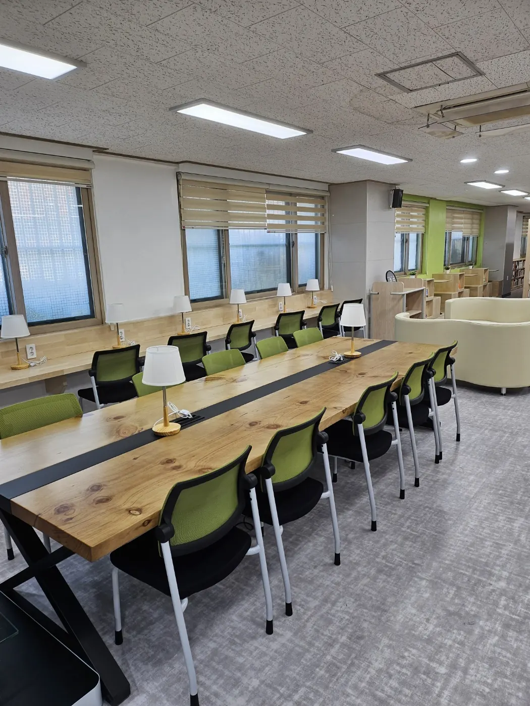 장군면 학교청소 시공 현장 — 교실 정리