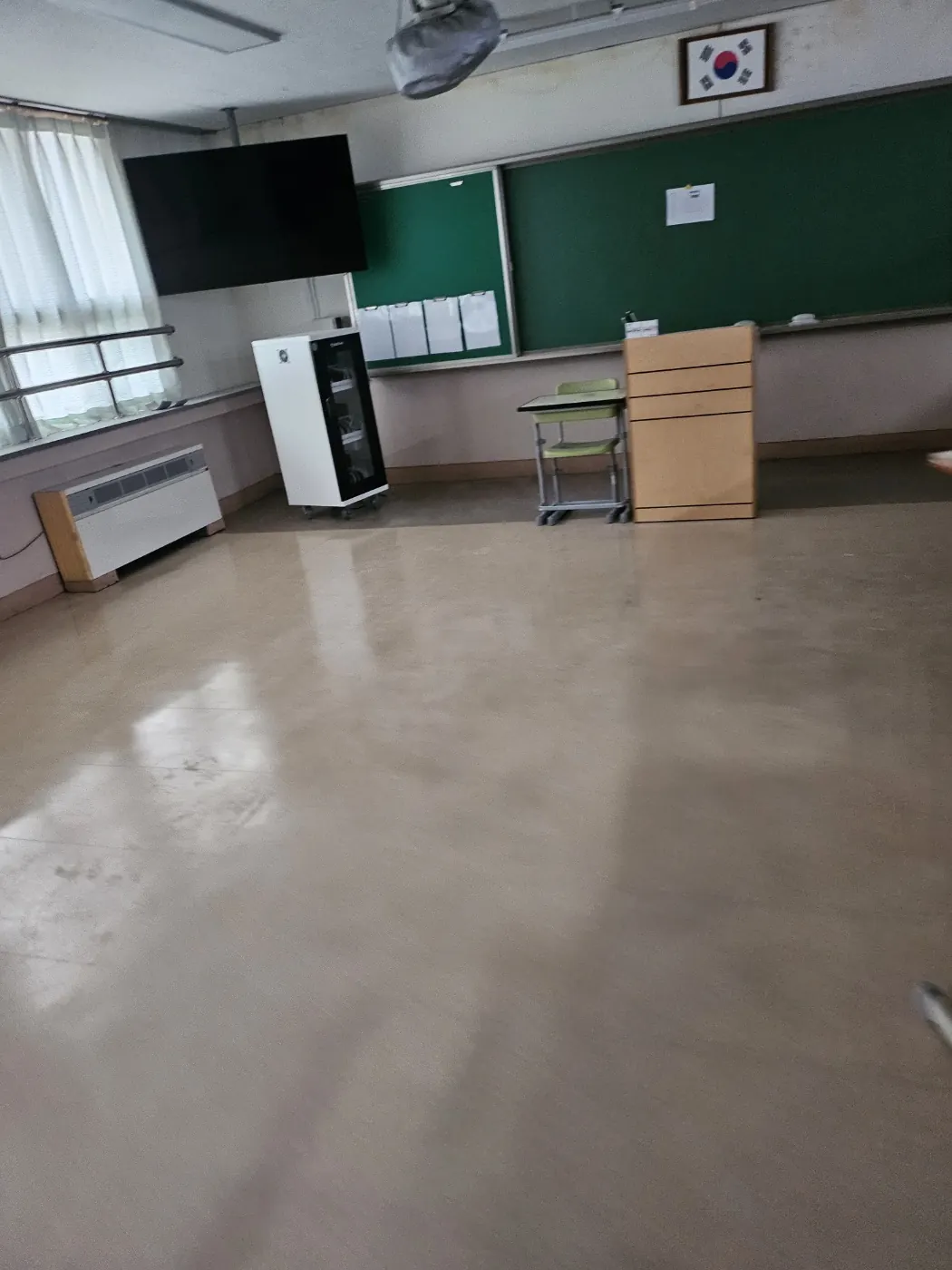 연동면 학교청소 시공 현장 — 교실 마감