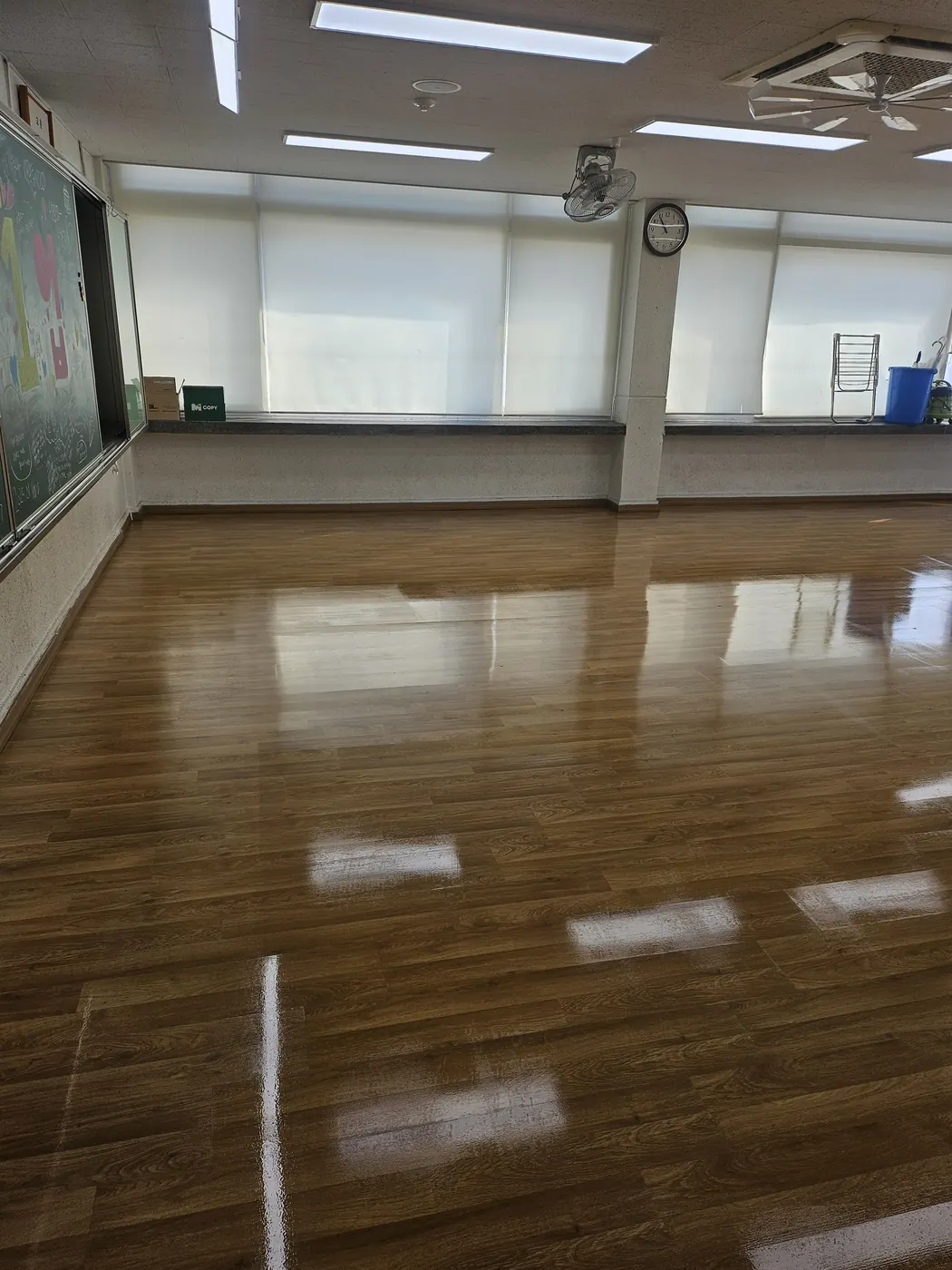 왁스 재코팅 — 종촌동 학교청소 현장
