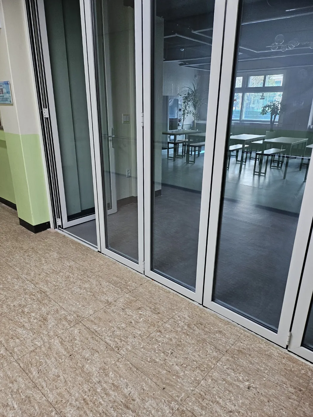 특별실 작업 — 집현동 학교청소 현장
